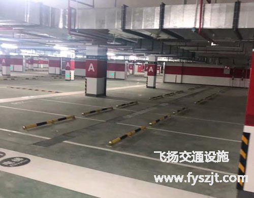 小區(qū)商城停車(chē)場(chǎng)劃線(xiàn)設(shè)計(jì)要考慮的因素有哪些？