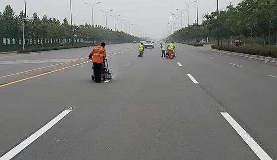 揚(yáng)州道路劃線電話， 揚(yáng)州市區(qū)專業(yè)道路劃線公司電話